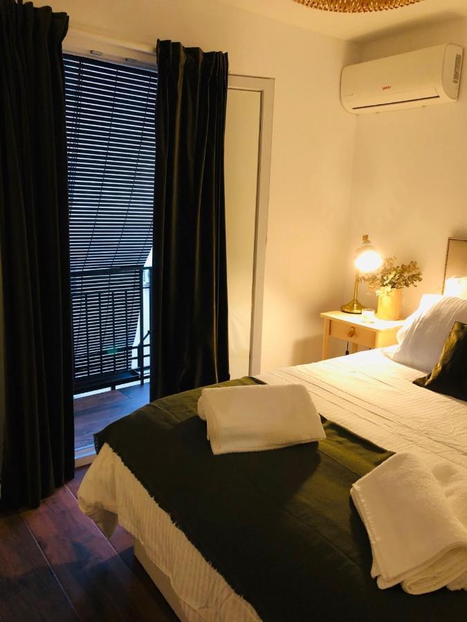 Petit Apartment Los Remedios Sevilla Kültér fotó