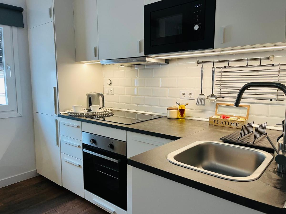 Petit Apartment Los Remedios Sevilla Kültér fotó