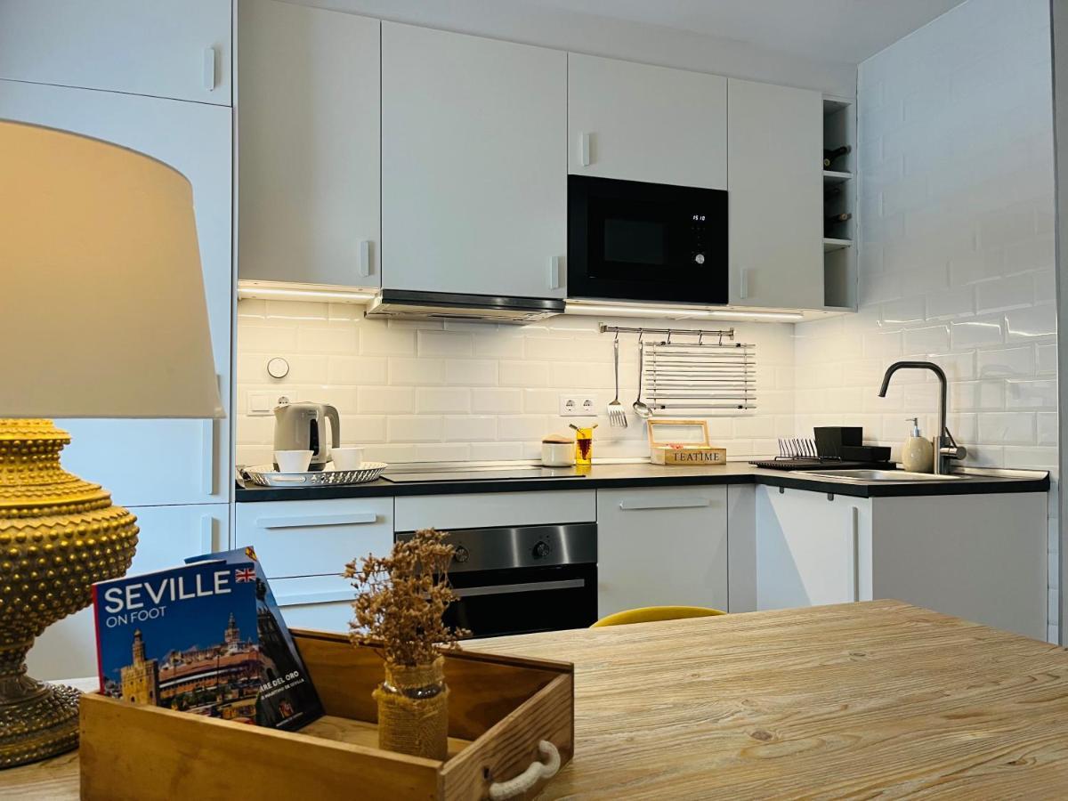Petit Apartment Los Remedios Sevilla Kültér fotó